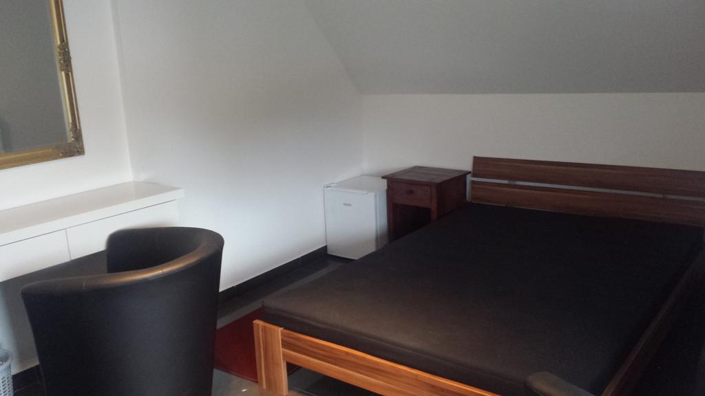 Monaco Rooms Marburg Zimmer foto